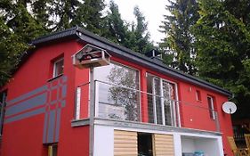 Modern Holiday Home in Schnett with Woodstove